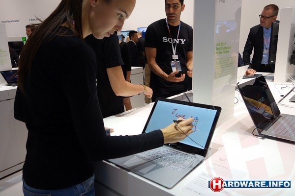 Het touchscreen van de Sony Vaio Fit werkt ook met een stylus.