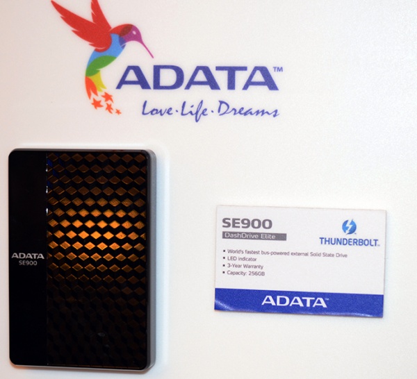 ADATA toont nieuwe producten CES 2013