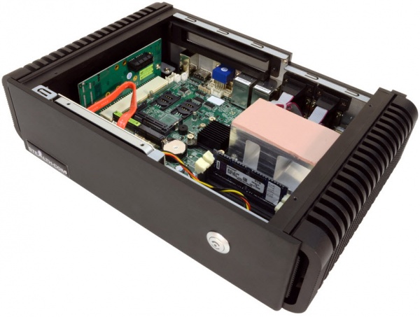 Passief gekoelde Stealth LPC-700F met Intel Core i7