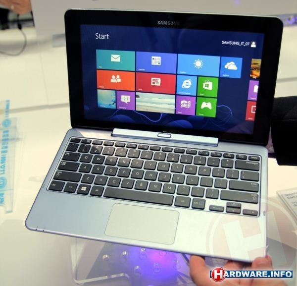 Samsung Ativ Smart PC met Atom