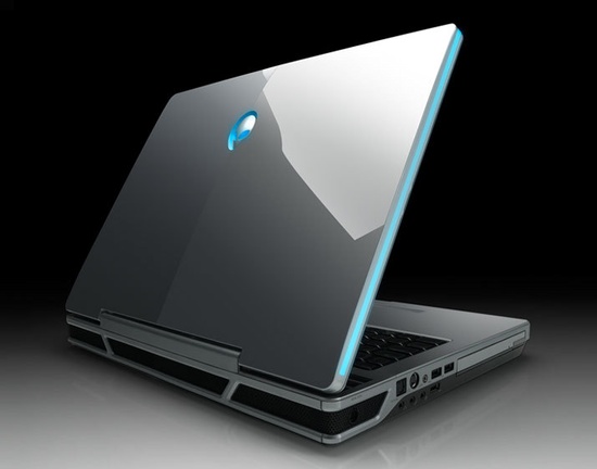 alienware_m17x1_550