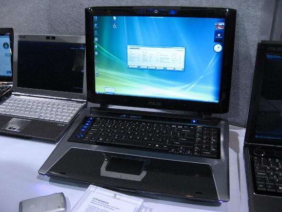 Asus G70 notebook met twee 8700M GT's en twee harddisks