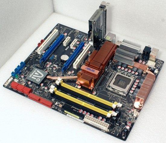 X38 moederbord kan 10 tot 20% sneller zijn voor Crossfire X38 moederbord kan 10 tot 20% sneller zijn voor Crossfire