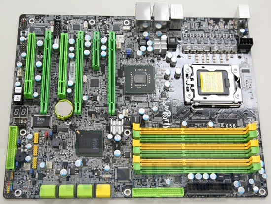 dfi_x58_lanparty_ut_board_01_550