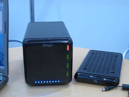 drobo1_550 drobo1_550