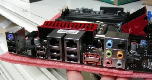 foxconn_flamingblade_2