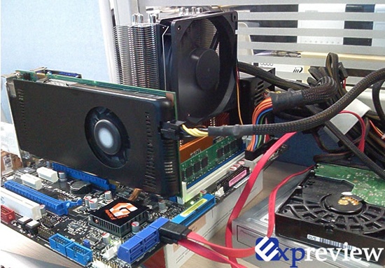 geforce_9600_gt_dt_01_550