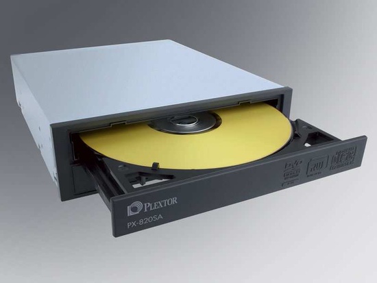 plextor_820sa_550