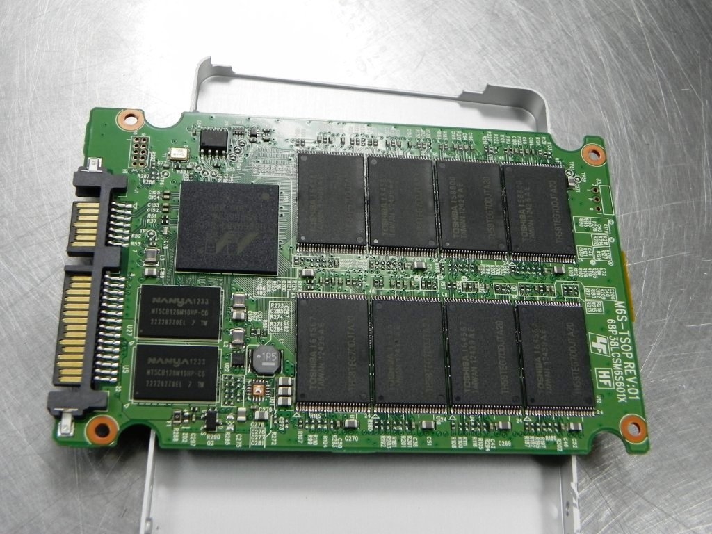 Plextor M5 met TSOP chips.