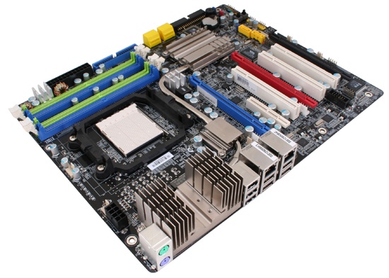 sapphire_crossfirex_pcam2rd790_02r_550