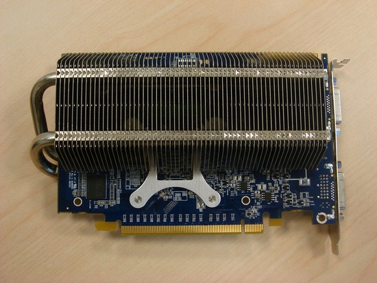 sapphire_hd_2600_xt_ultimate_2_550