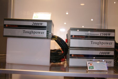 thermaltake_2000w