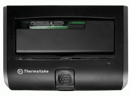 thermaltake_blacx_a_hdd_docking_station_02_01