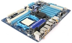 Gigabyte 890FXA-UD7