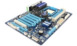 Gigabyte 890FXA-UD7