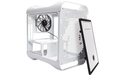 Hardware.Info Water cooled Mini-ITX