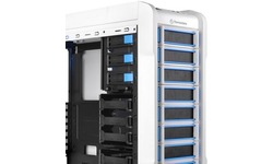 Thermaltake Chaser A31 Snow Edition