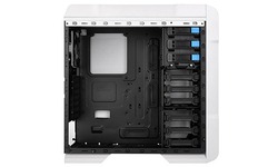 Thermaltake Chaser A31 Snow Edition