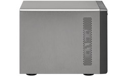 QNAP TS-421
