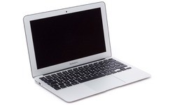 Apple MacBook Air 11.6" (MD711N/A)