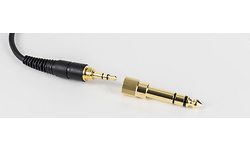AKG K702
