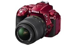 Nikon D5300 18-55 VR kit Red