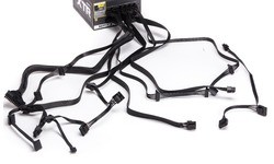 XFX XTR Series 550W