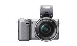 Sony Alpha NEX-5T 16-50 kit Silver