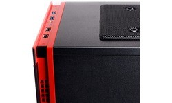 In Win 707 Red/Black