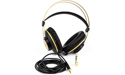 AKG K92
