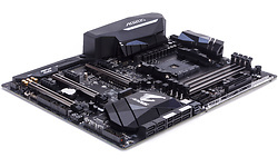 Gigabyte Aorus AX370 Gaming K7