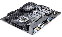 ASRock Z370 Taichi