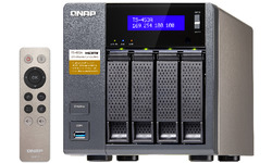 QNAP TS-453A-4G 32TB