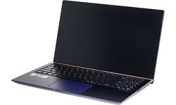 Asus Zenbook Pro UX533FD