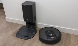 iRobot Roomba i7+ (i7558)
