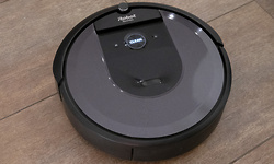 iRobot Roomba i7+ (i7558)