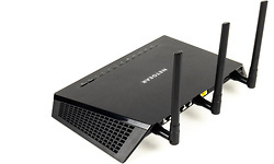 Netgear R6700