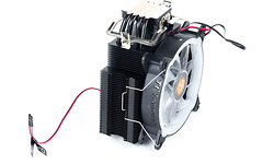 Thermaltake UX200 aRGB PWM