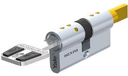 Yale Linus Smart Lock 40x40mm