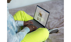 Microsoft Surface Laptop Go (21L-00009)