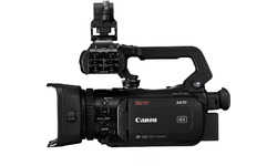 Canon XA70
