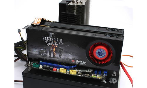 AMD Radeon HD 6970 CrossFireX