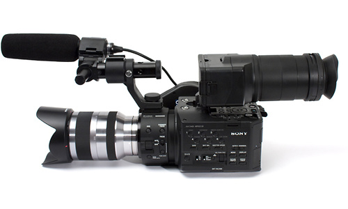Sony NEX-FS100 + 18-200 kit