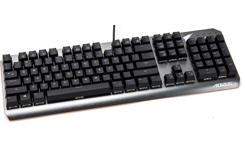 Gigabyte Aorus K7 RGB MX Red