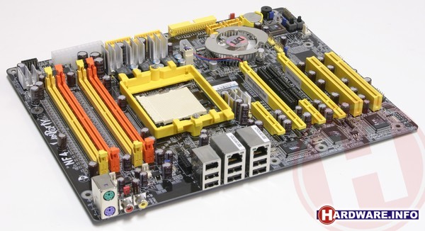 DFI LanParty UT nF4 Ultra-D