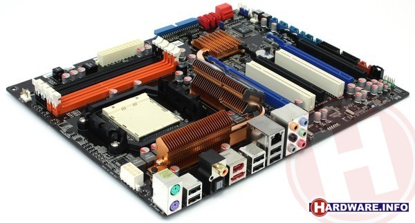Asus M4A79T Deluxe