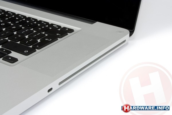Apple MacBook Pro 17 inch (MC725N/A)