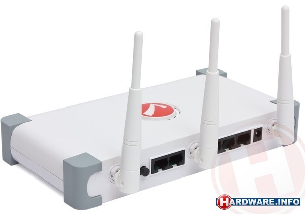 Intellinet Dual-Band Wireless 450N Gigabit Router