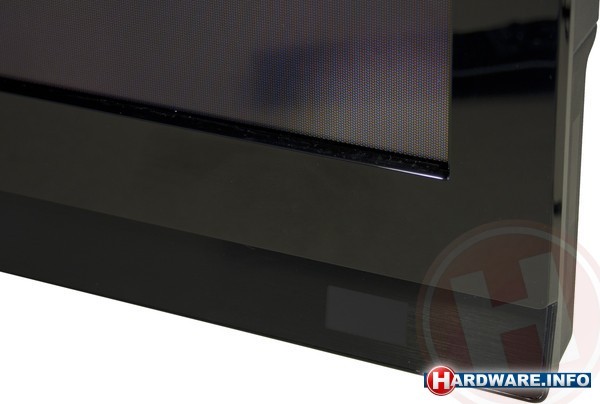 Sharp LC-70LE835E