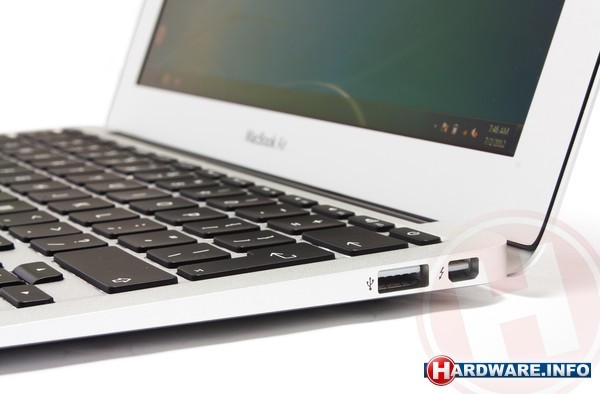 Apple MacBook Air (MD224N/A)